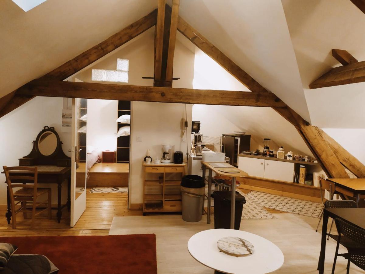 ペリグー Les Bains Douchesアパートホテル エクステリア 写真
